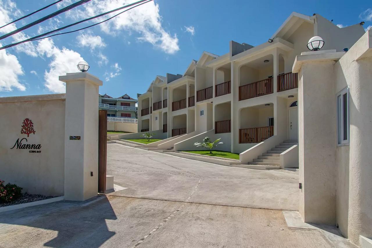 Family Complex Beside Beach W/Pool Montego Bay #1 Exterior photo