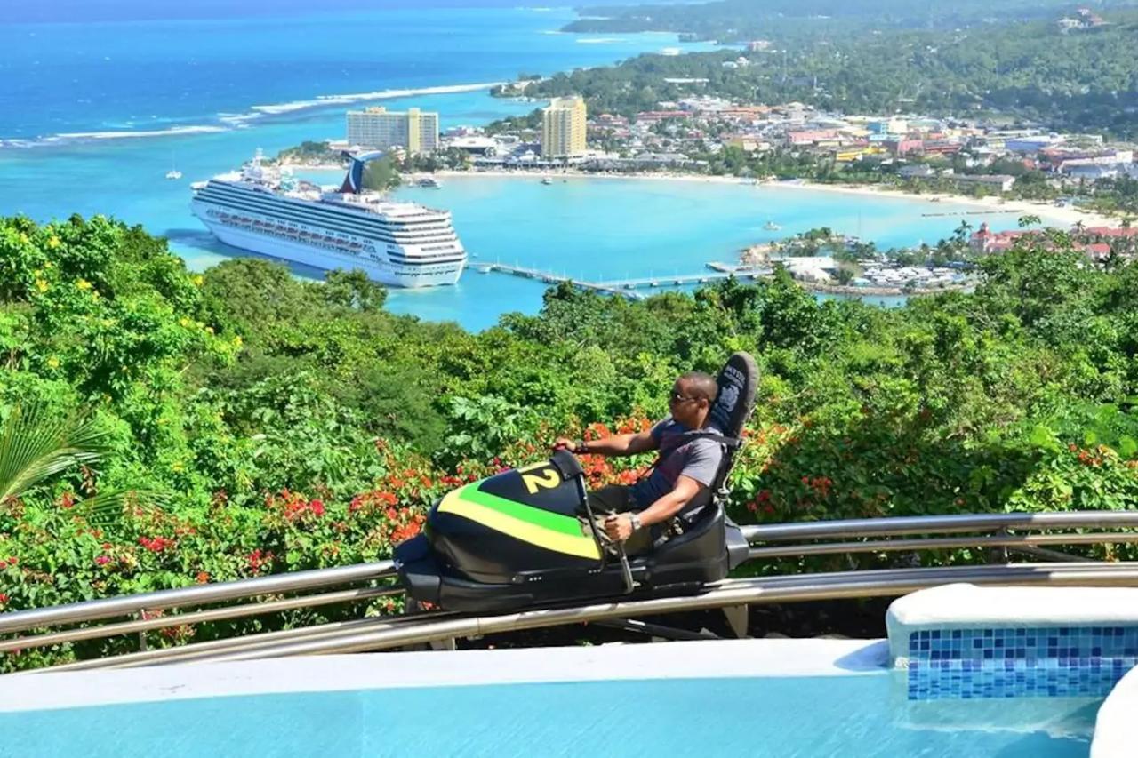 Family Complex Beside Beach W/Pool Montego Bay #1 Exterior photo